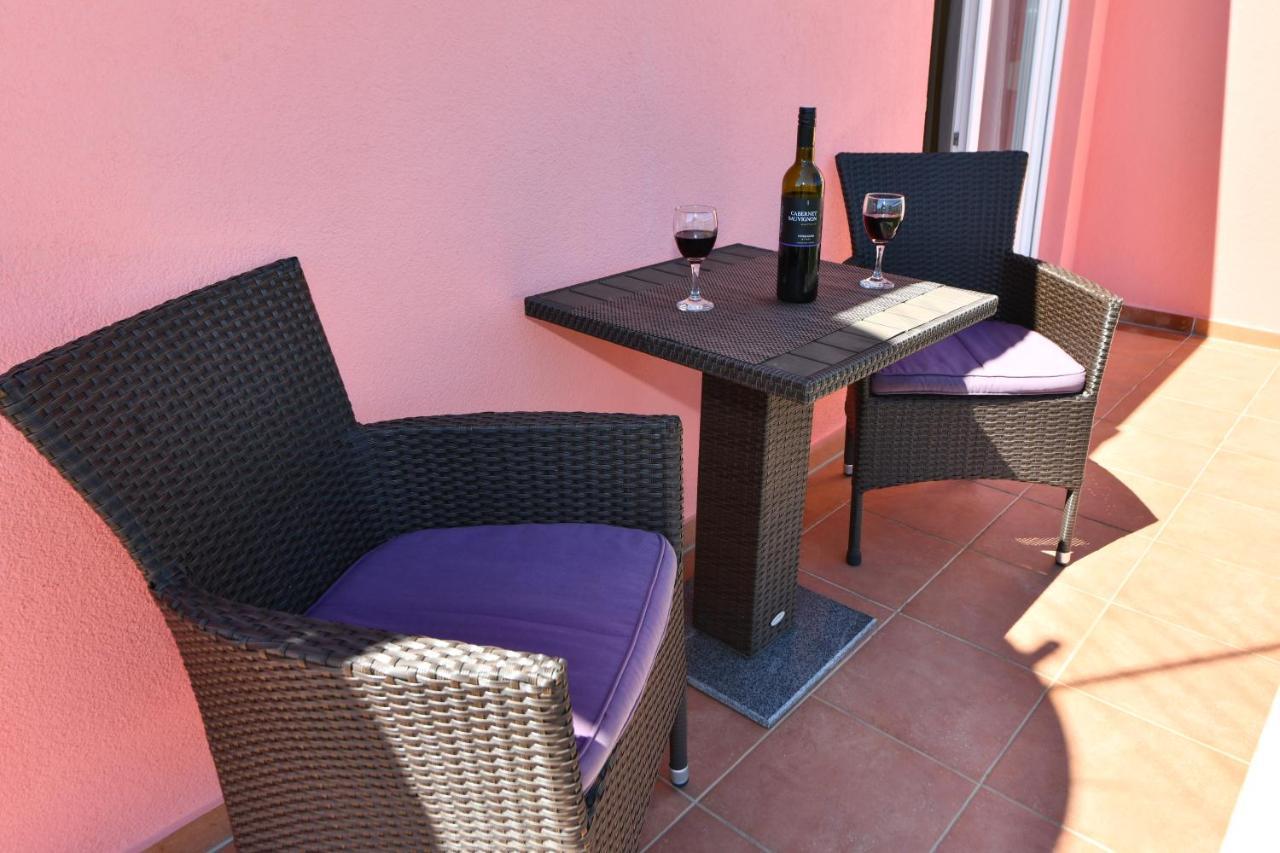Apartments Villa Miranda Vodice Exterior photo