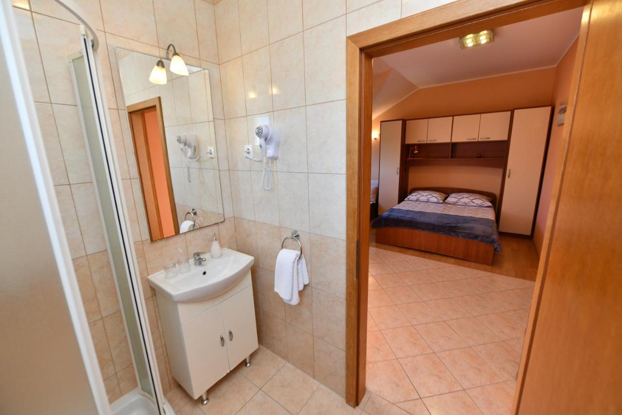Apartments Villa Miranda Vodice Exterior photo