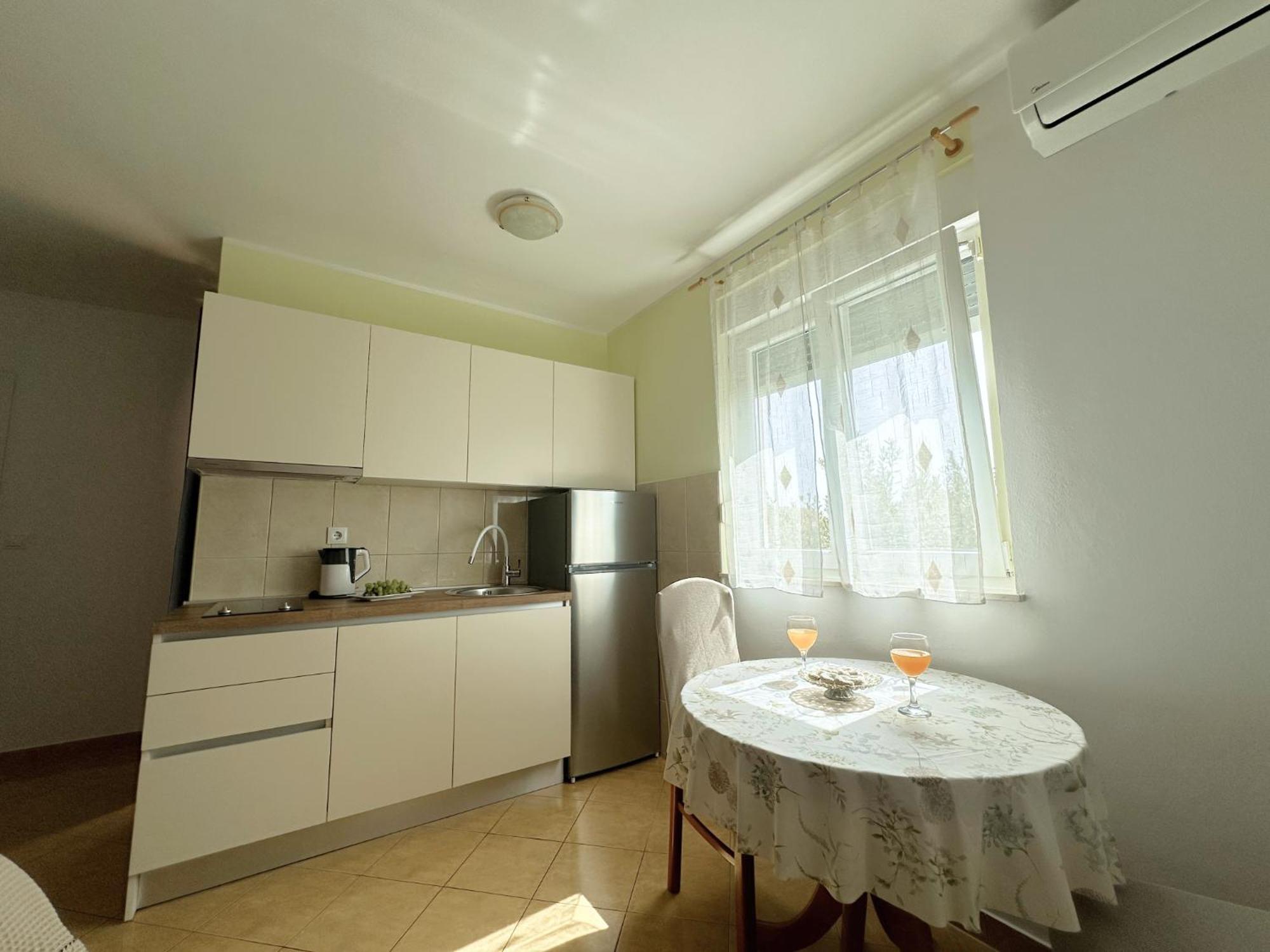 Apartments Villa Miranda Vodice Exterior photo