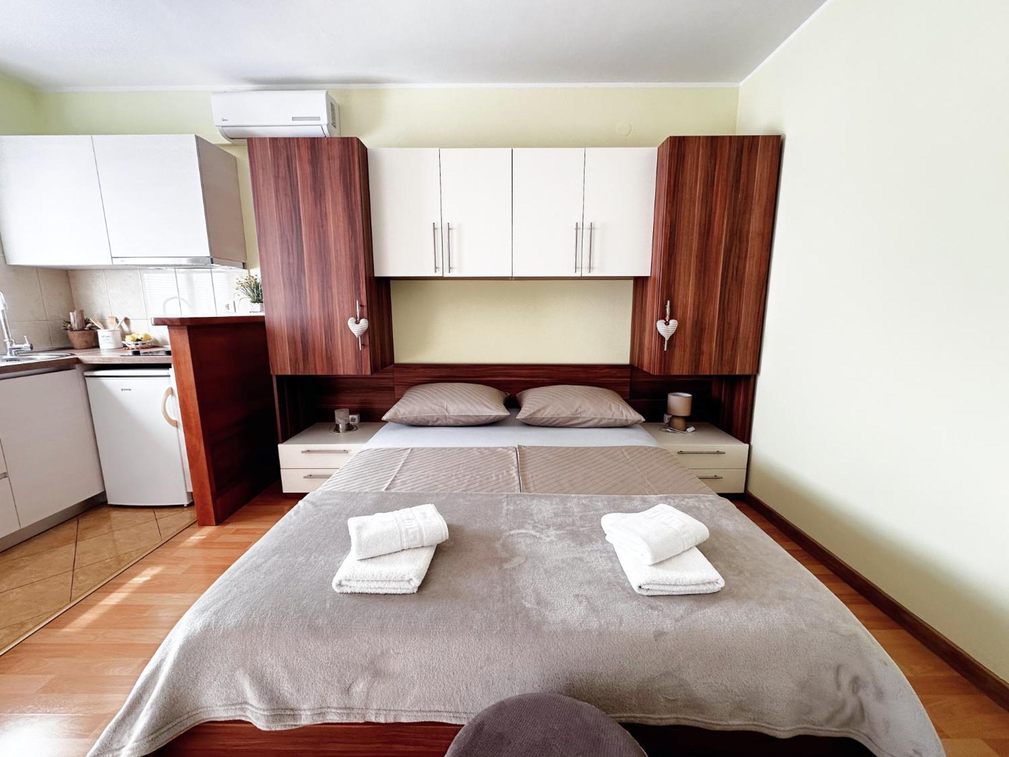 Apartments Villa Miranda Vodice Exterior photo